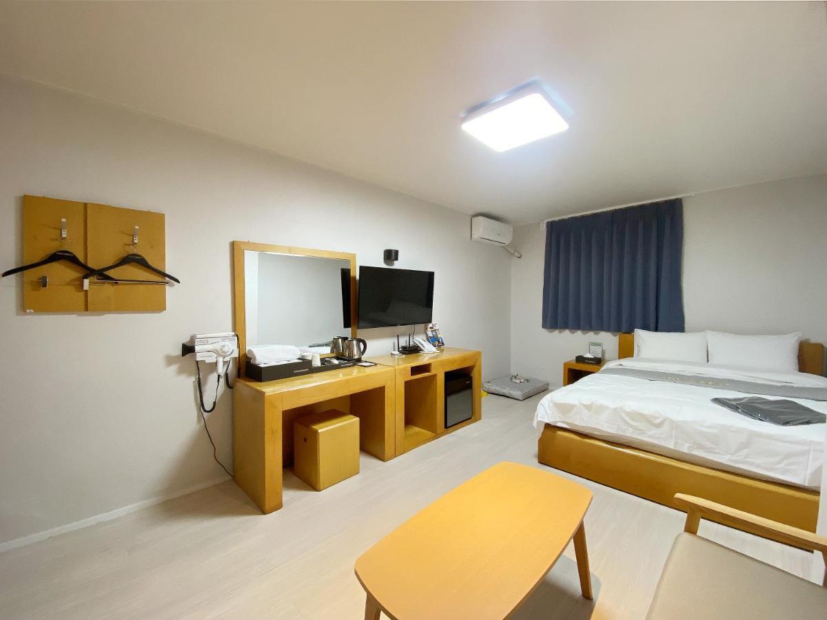 Suanbo Hot Spring Healing Hotel Chungju Ngoại thất bức ảnh